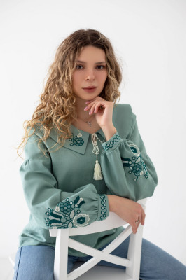 Вишиванка жіноча